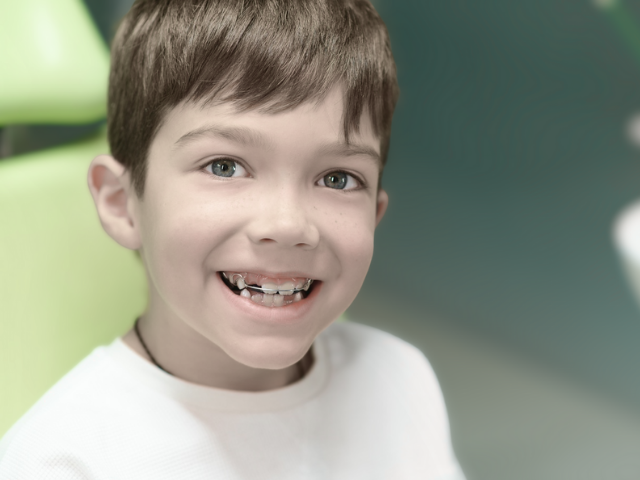 ارتودنسی کودکان - سن مناسب، روش ها و راهنمای کامل والدین